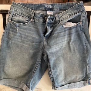 Women’s Jean shorts